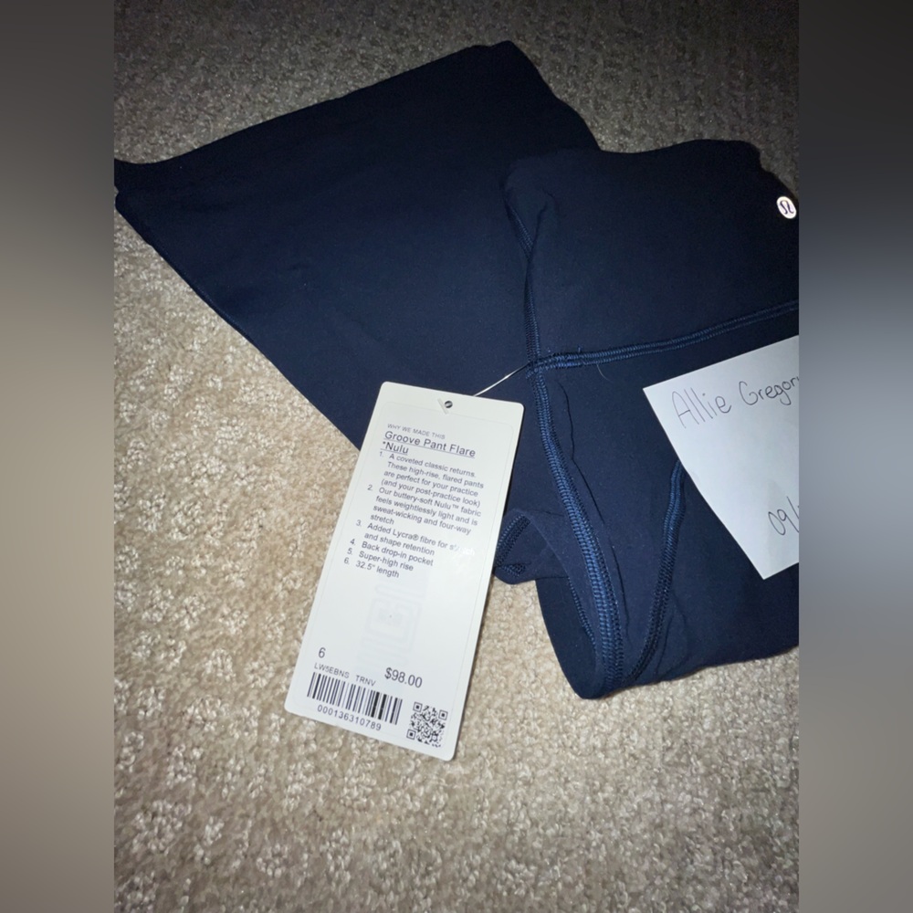 NWOT Lululemon Groove Pant (Nulu) Size 6